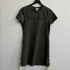 OTHERS FOLLOW Short Sleeve Jersey T-Shirt Dress Sides Lace Up Detail Green S